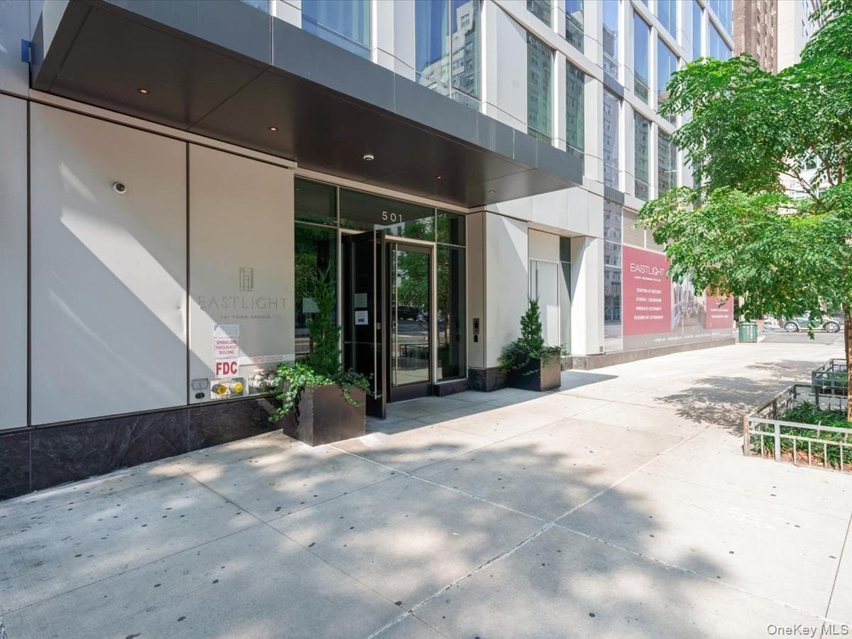 501 3rd Avenue Unit: 7C thumbnail 2