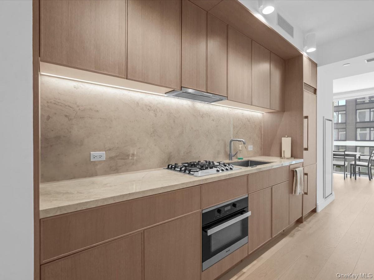 501 3rd Avenue Unit: 7C thumbnail 7