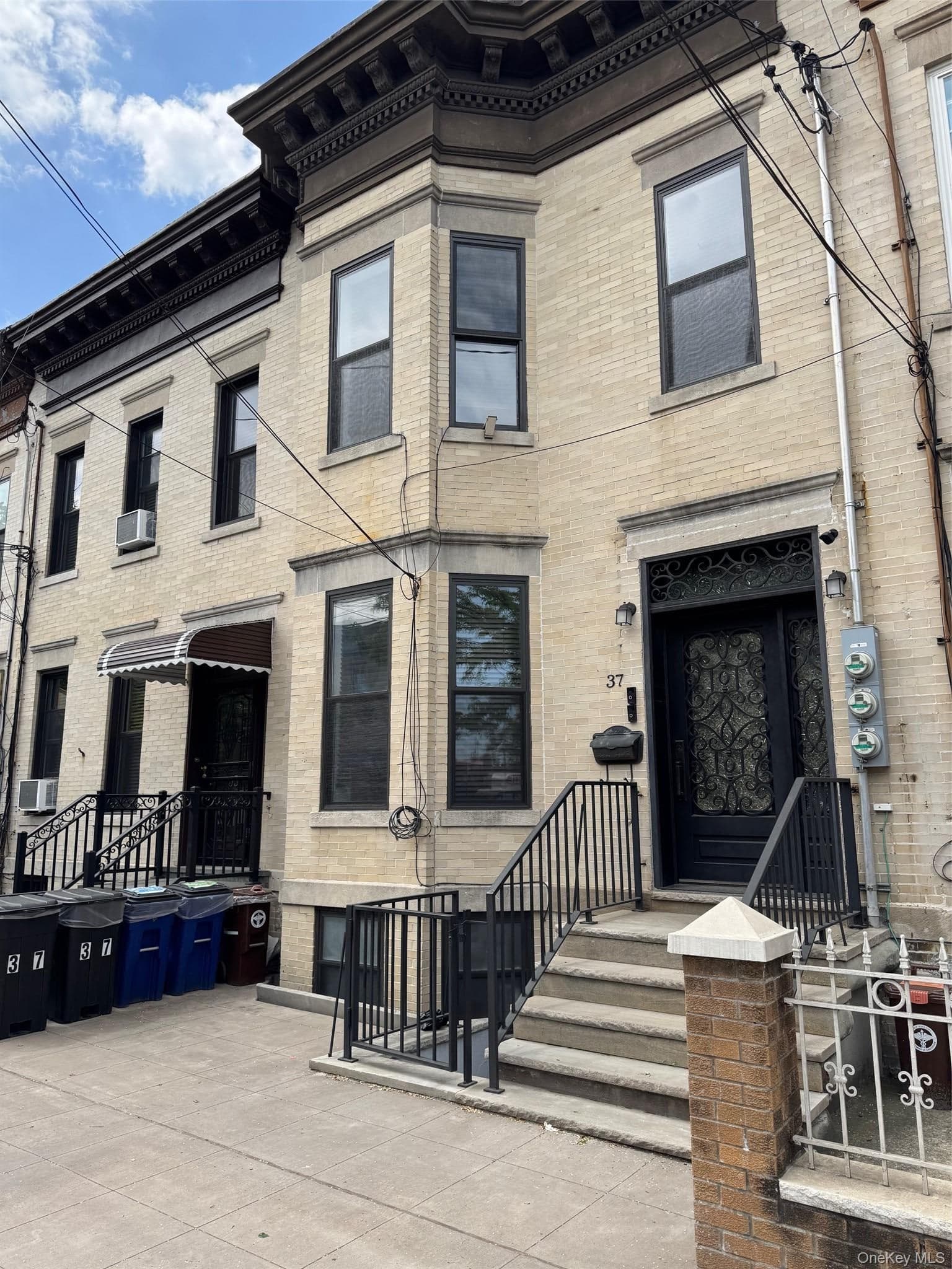 37 Apollo Street, Brooklyn