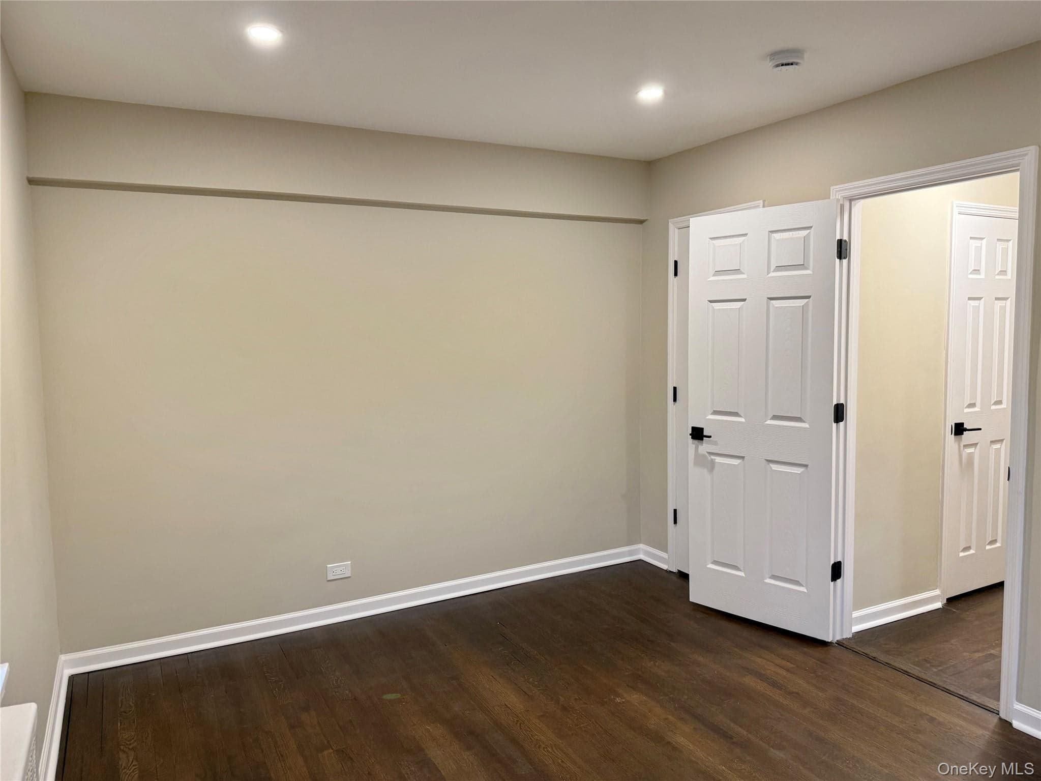 44-58 E 8th Street Unit: 3N thumbnail 11