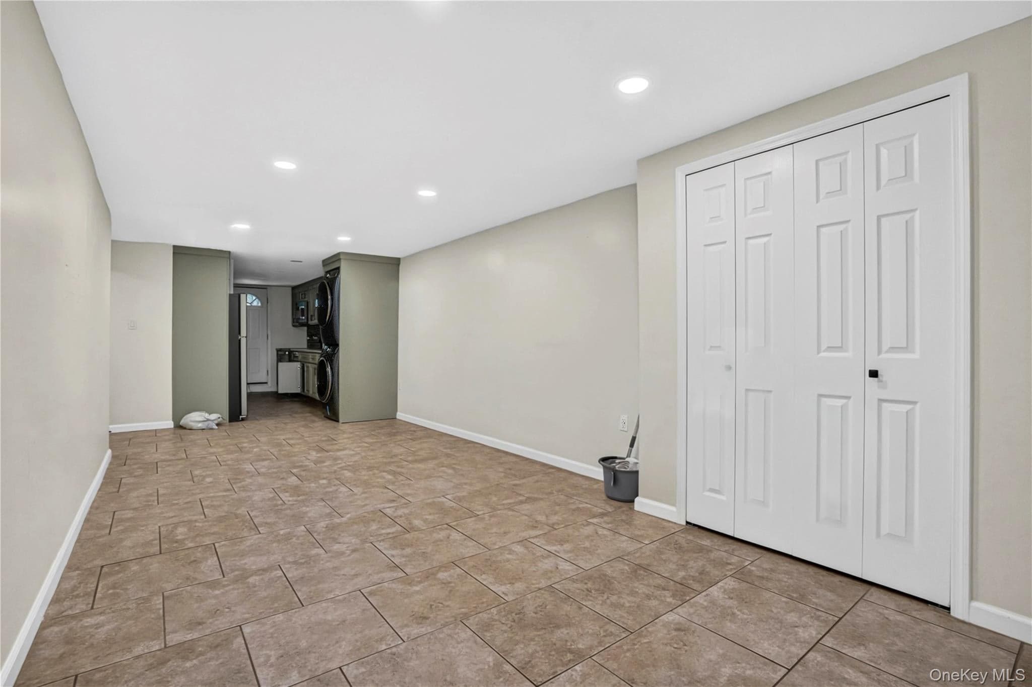 8953 Vanderveer Street thumbnail 19