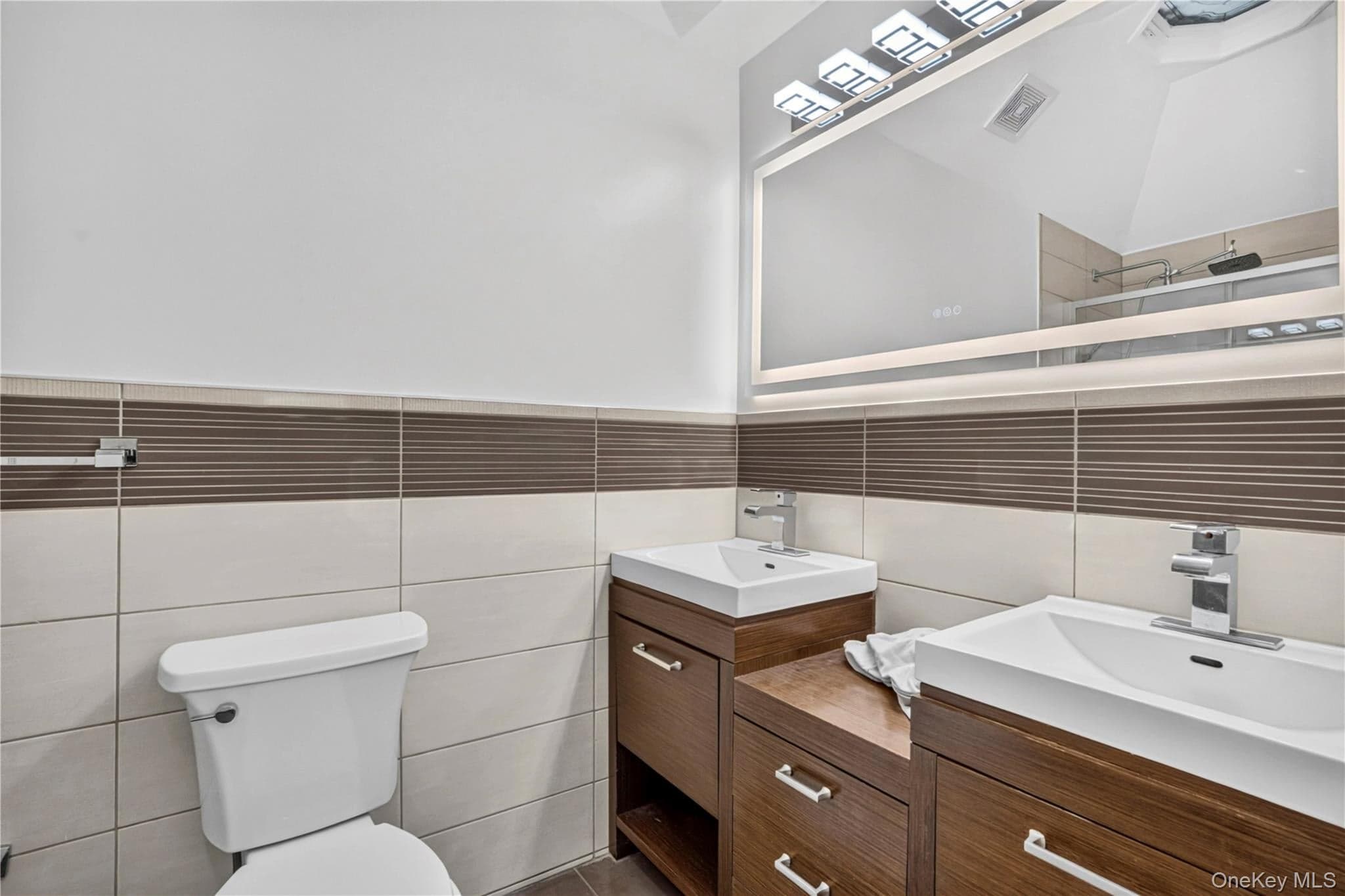 8953 Vanderveer Street thumbnail 16