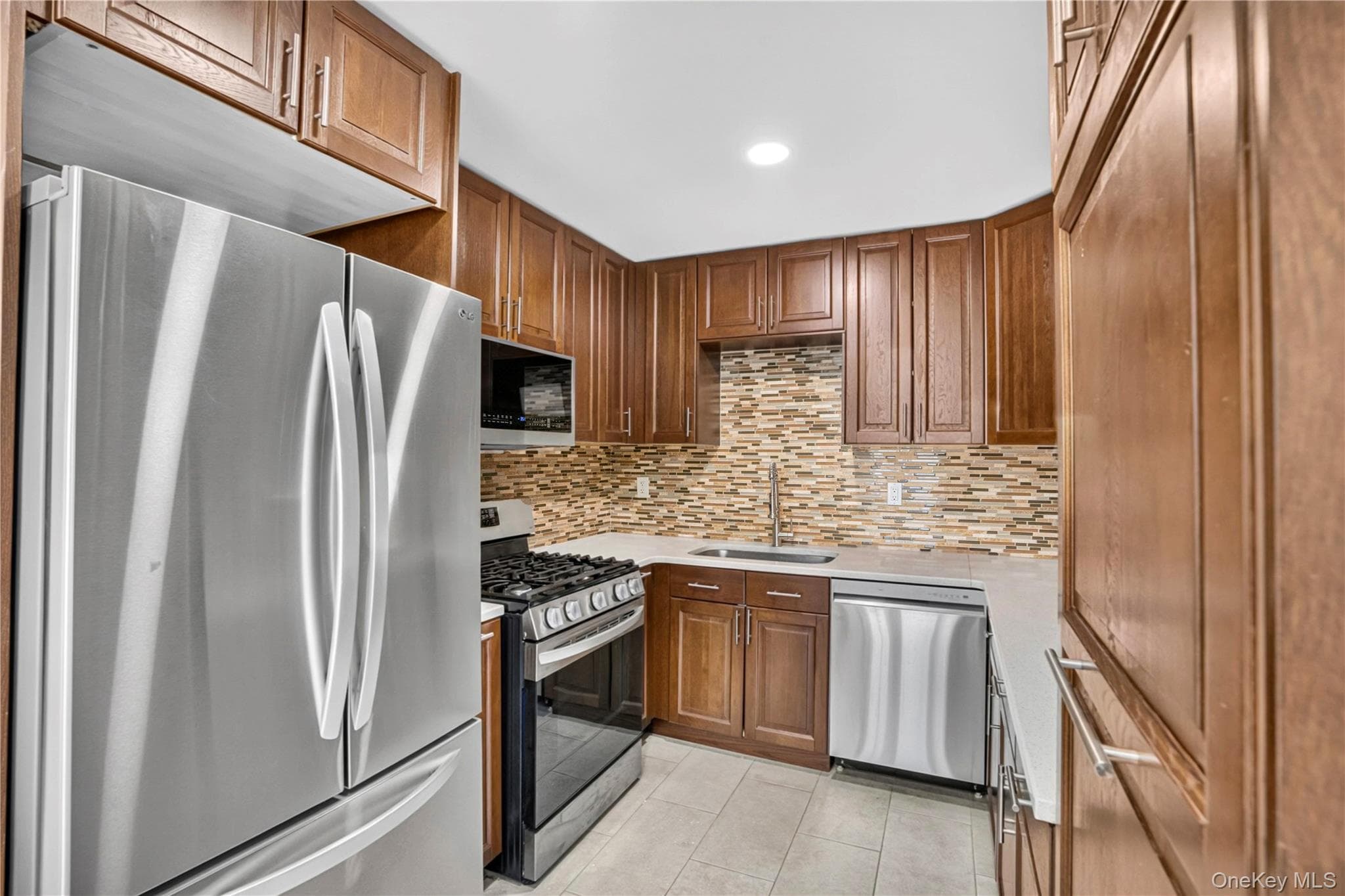 8953 Vanderveer Street thumbnail 13