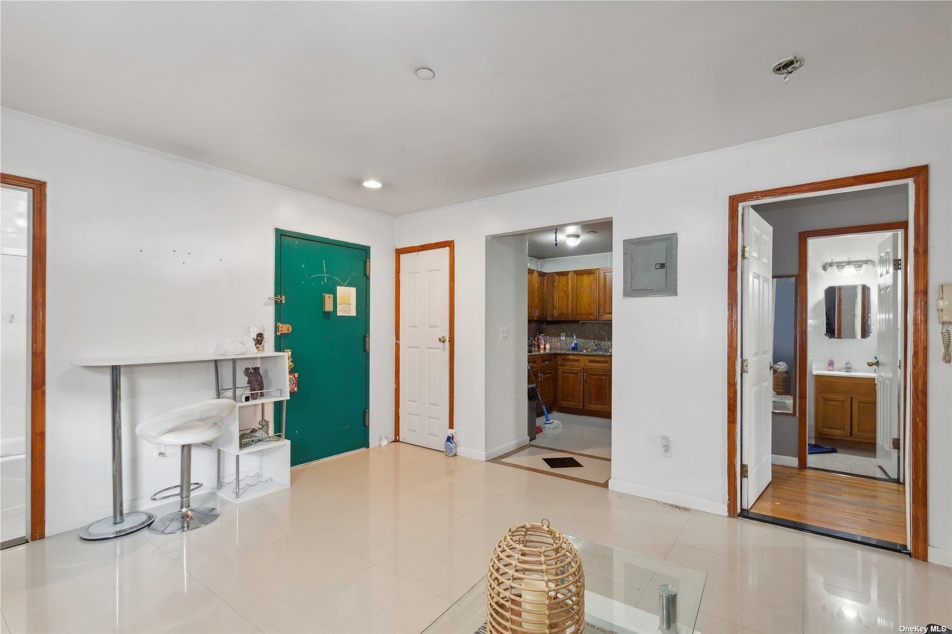 42-38 Judge Street Unit: 2A thumbnail 4