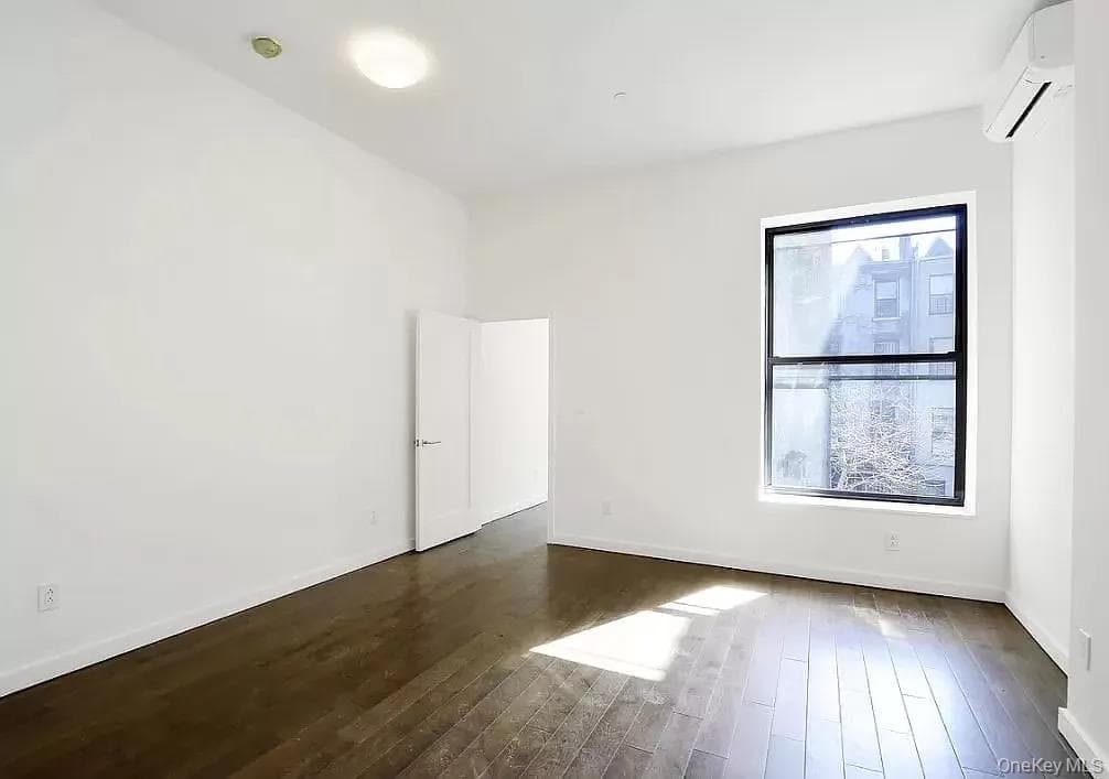 286 W 137th Street thumbnail 3
