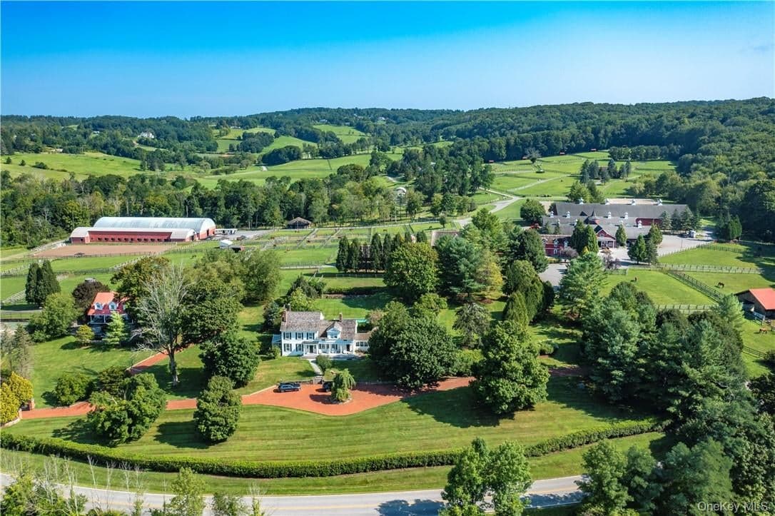 15 Kirby Hill Road, Pawling