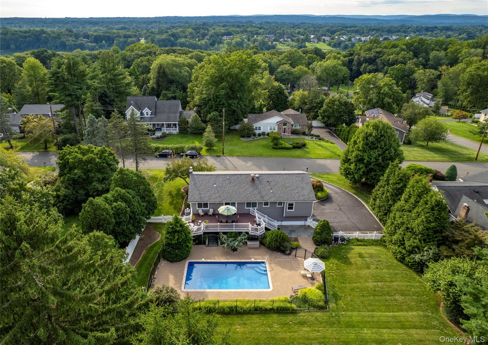 619 Russet Road, Valley Cottage