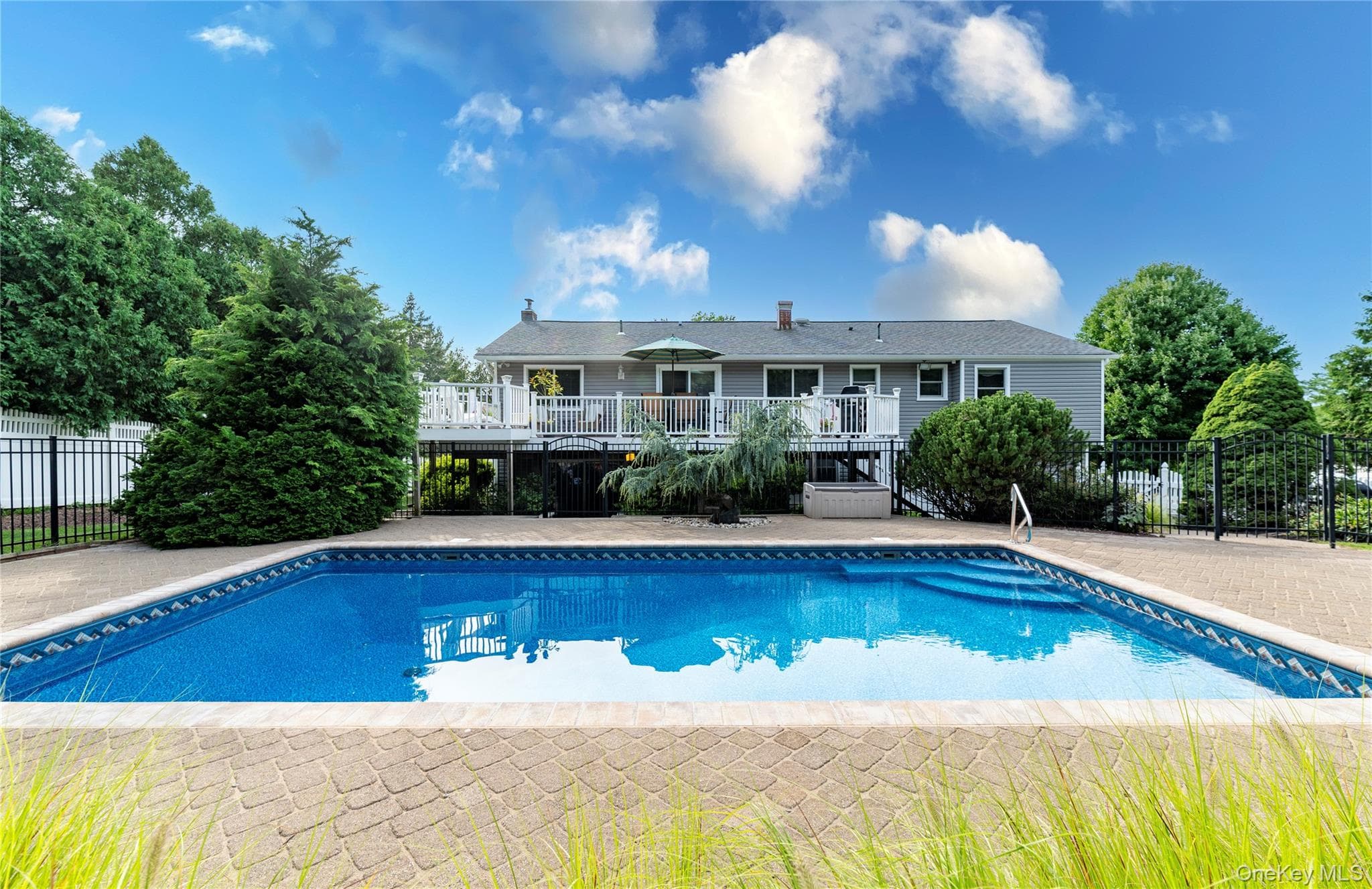 619 Russet Road thumbnail 6