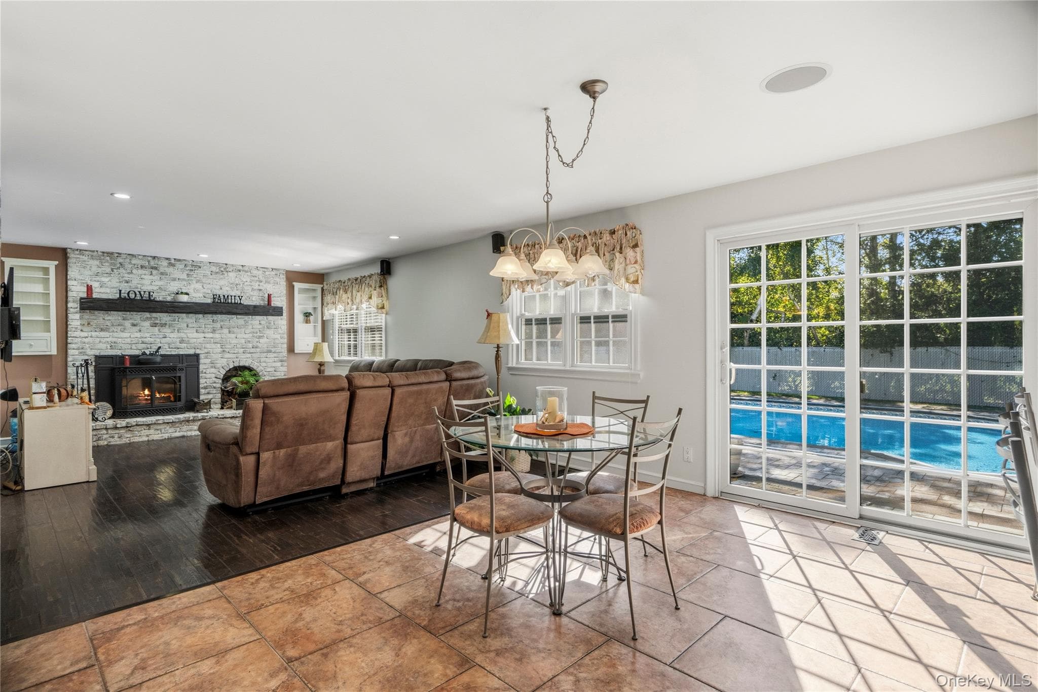 12 Brooktree Court thumbnail 14