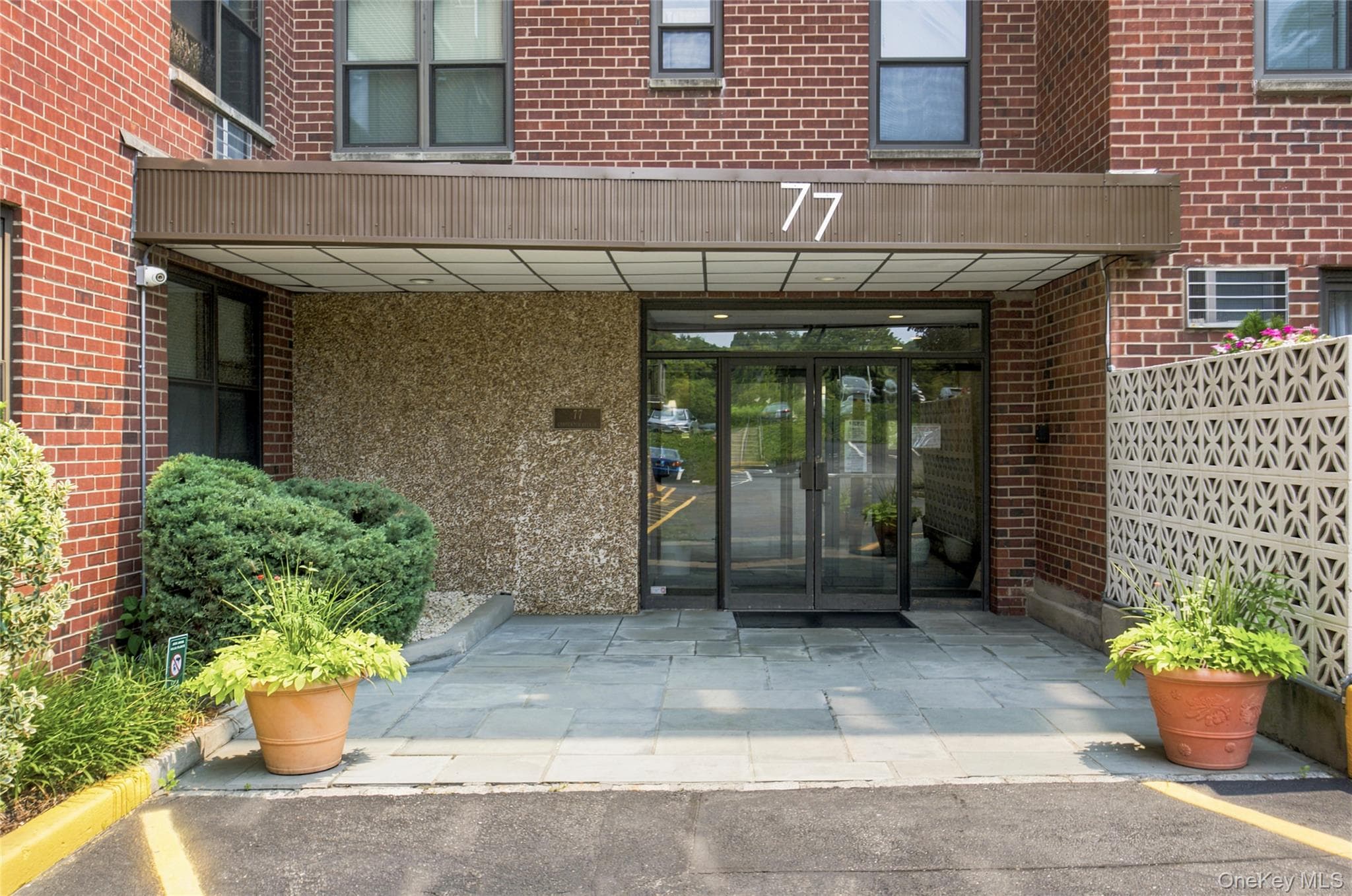 77 Carpenter Avenue Unit: 3B thumbnail 4
