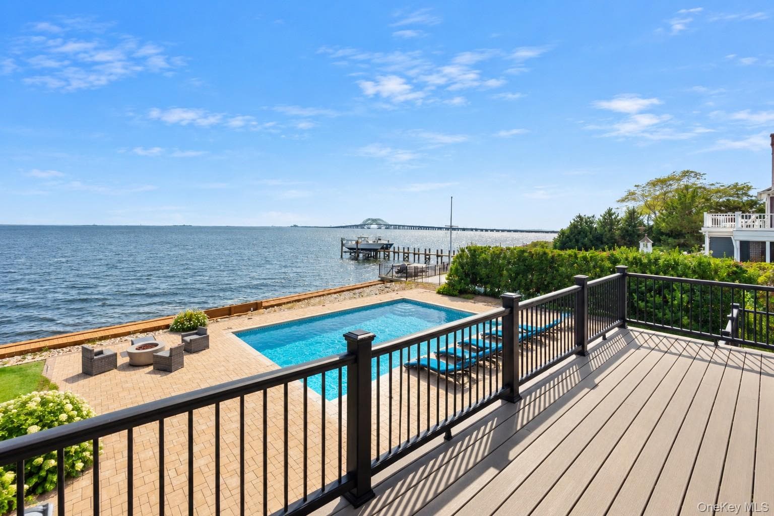 8 Shoal Drive thumbnail 32