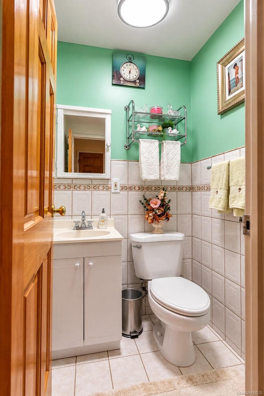 611 E 79th Street thumbnail 15