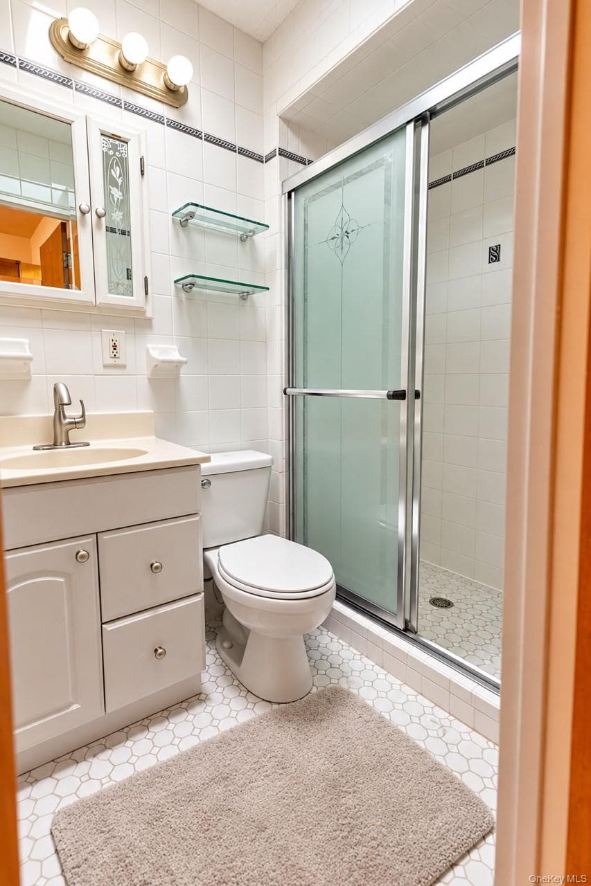 611 E 79th Street thumbnail 20