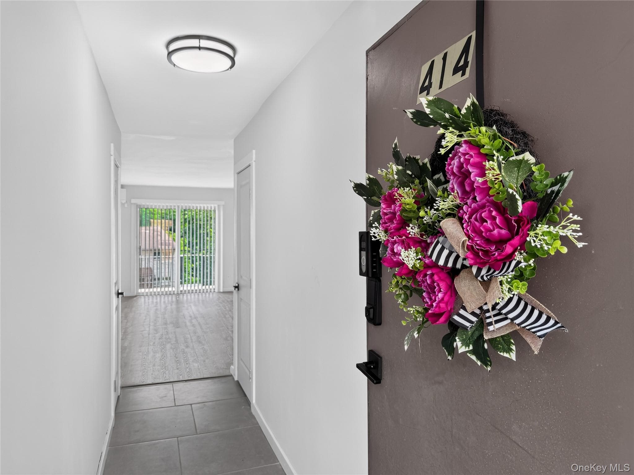26 Cooper Road Unit: 414 thumbnail 2