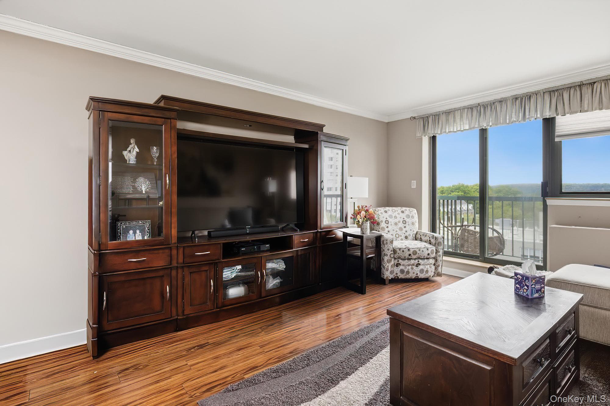 3220 Fairfield Avenue Unit: 9A thumbnail 4