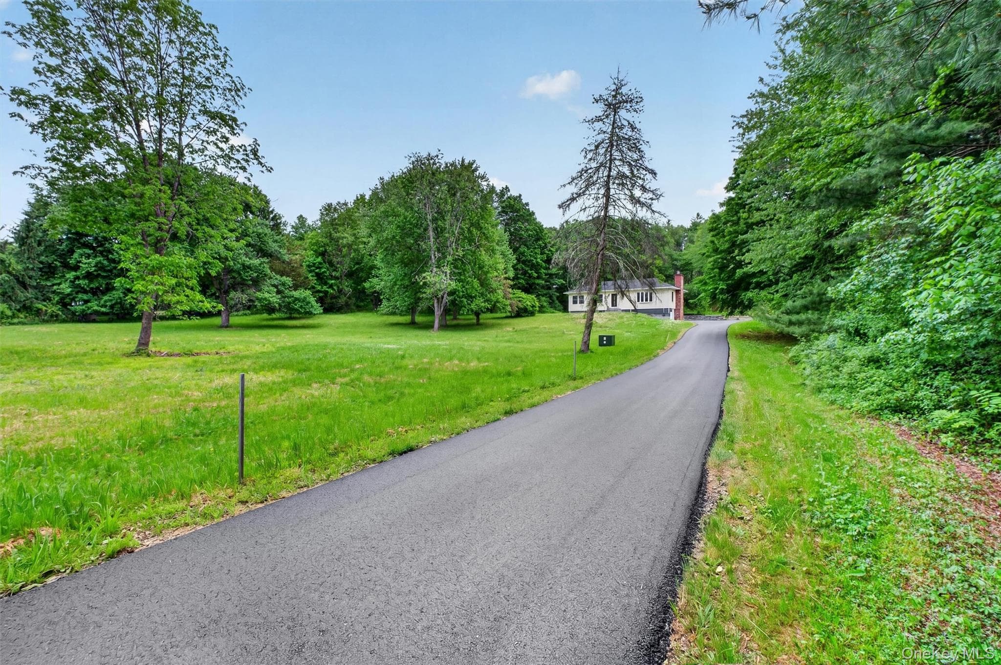 80 N Cross Road thumbnail 43