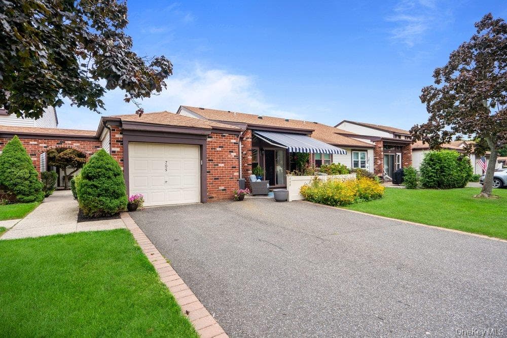 705 Alden Court thumbnail 2