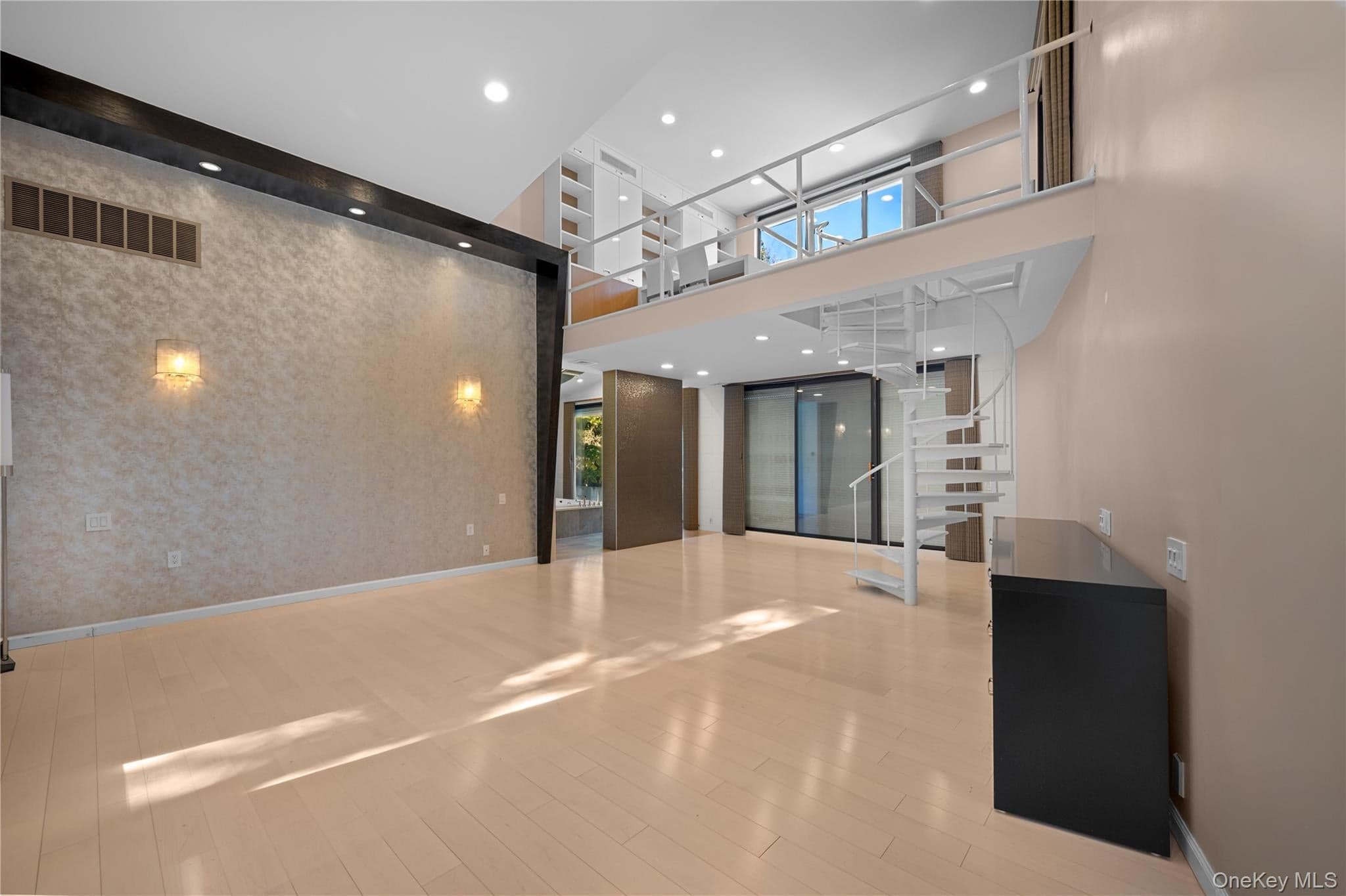 11 Surrey Lane thumbnail 22