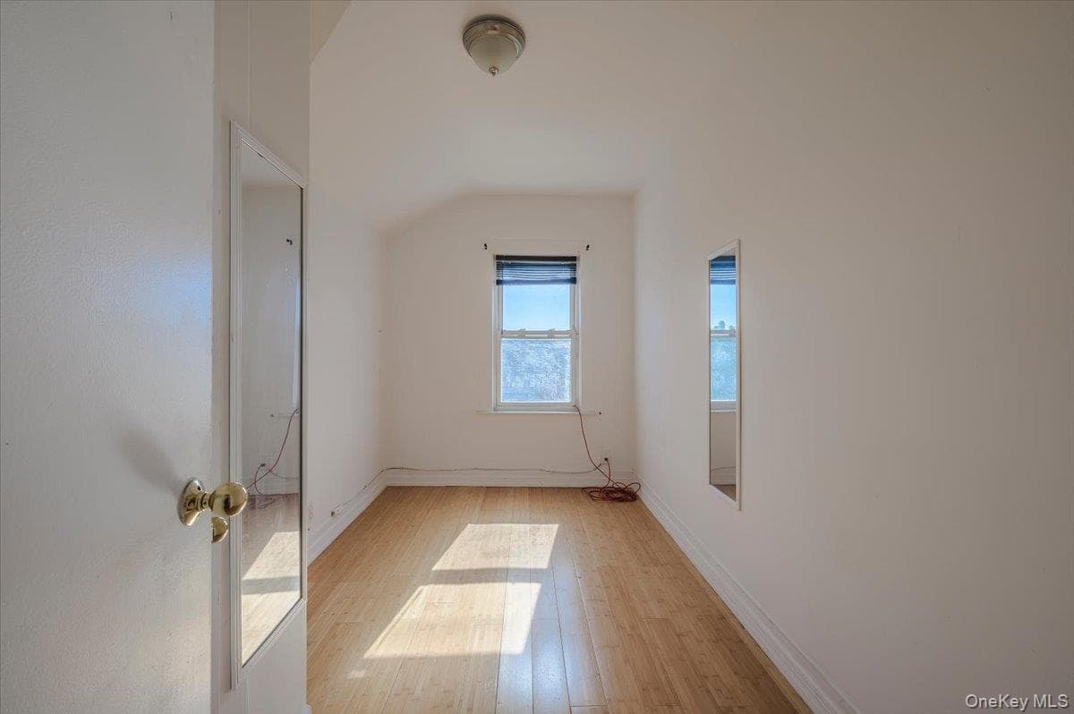 27 Otsego Street thumbnail 15