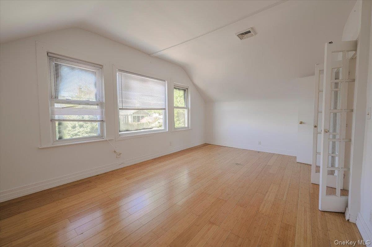 27 Otsego Street thumbnail 19