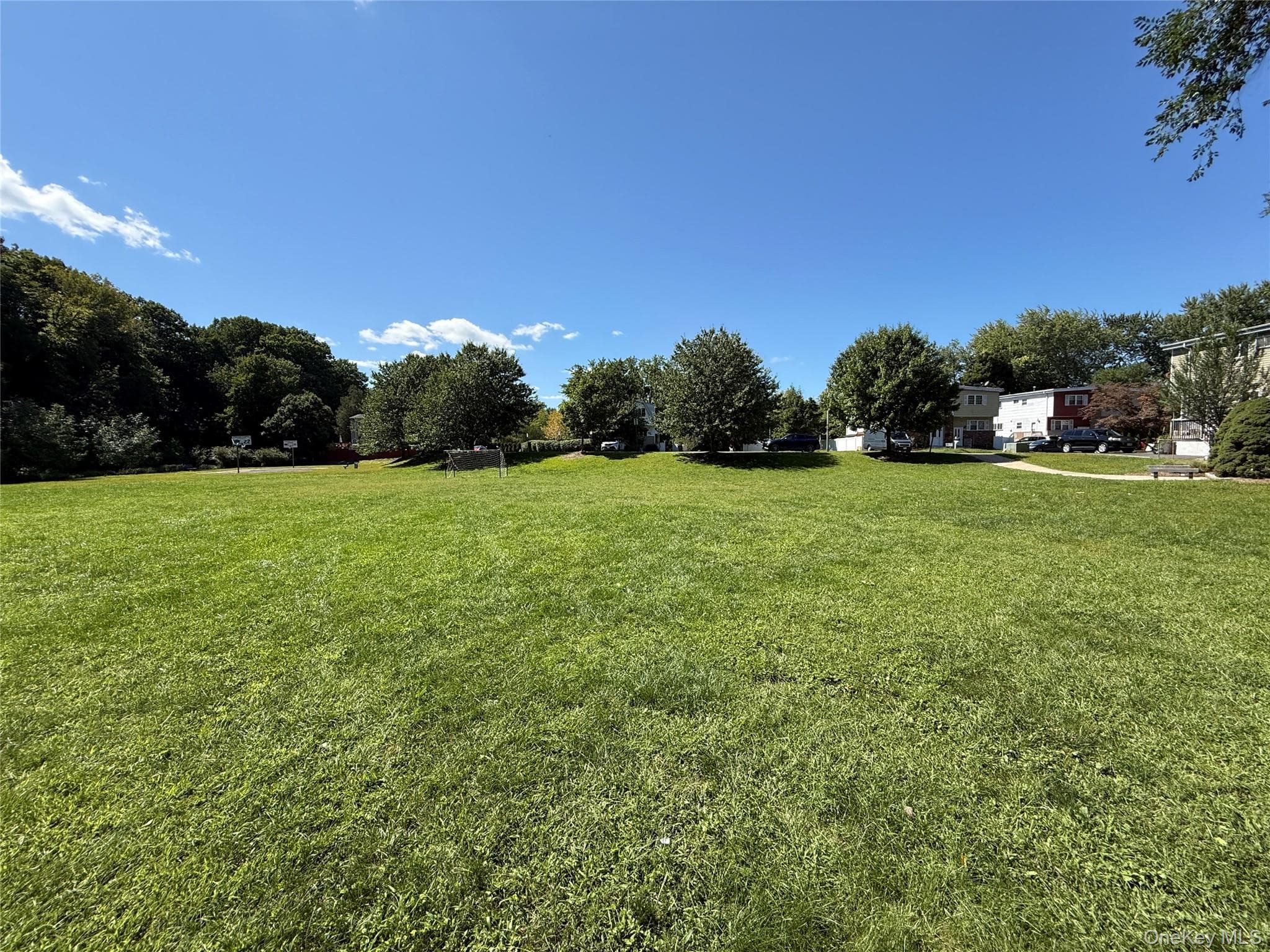 61 Lonergan Drive thumbnail 17