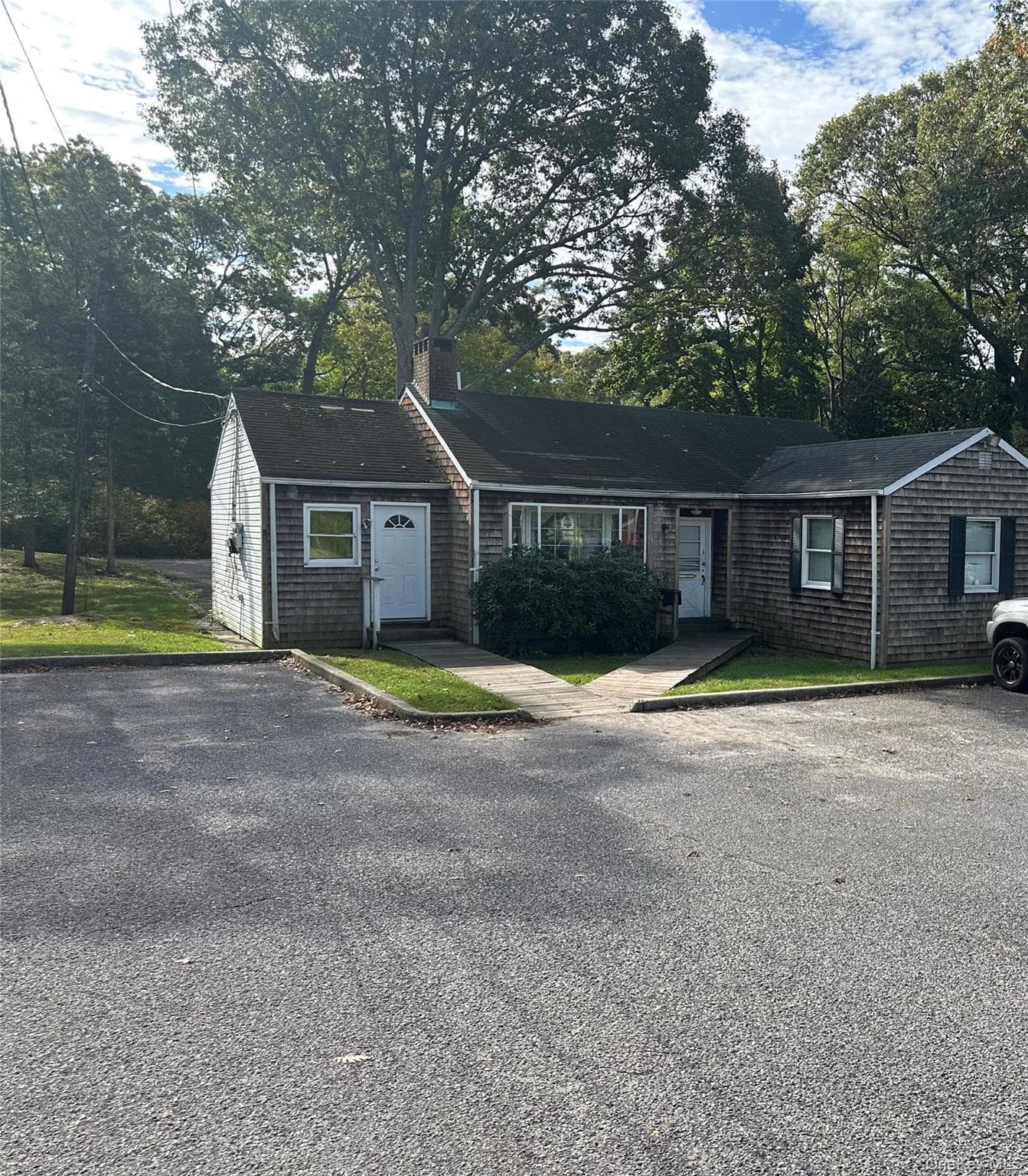 4 New Lane, Selden
