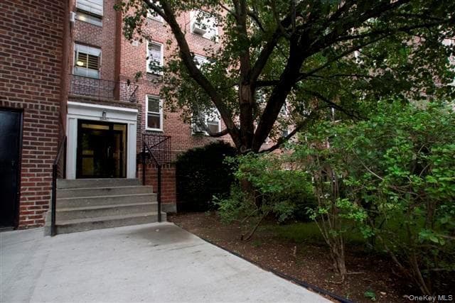 39-40 52nd Street Unit: 2E, Woodside