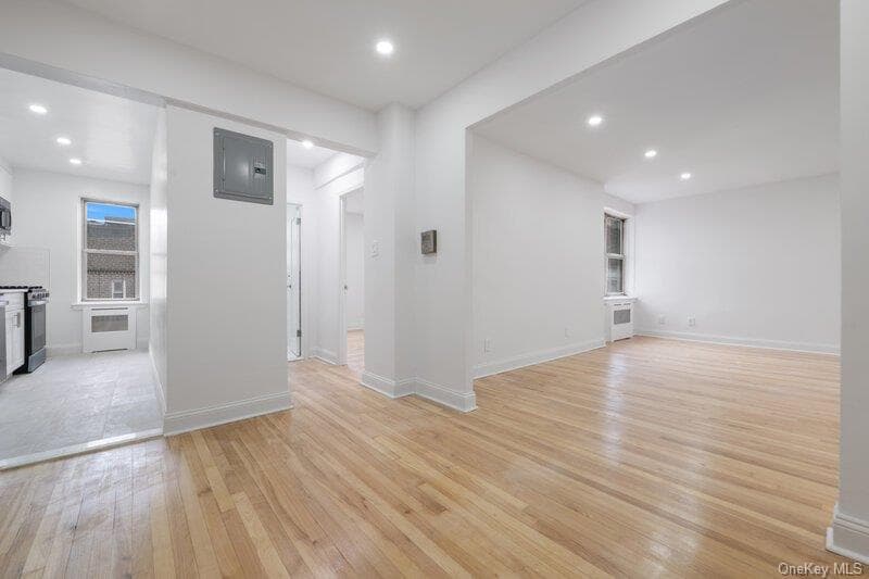 39-40 52nd Street Unit: 2E thumbnail 4