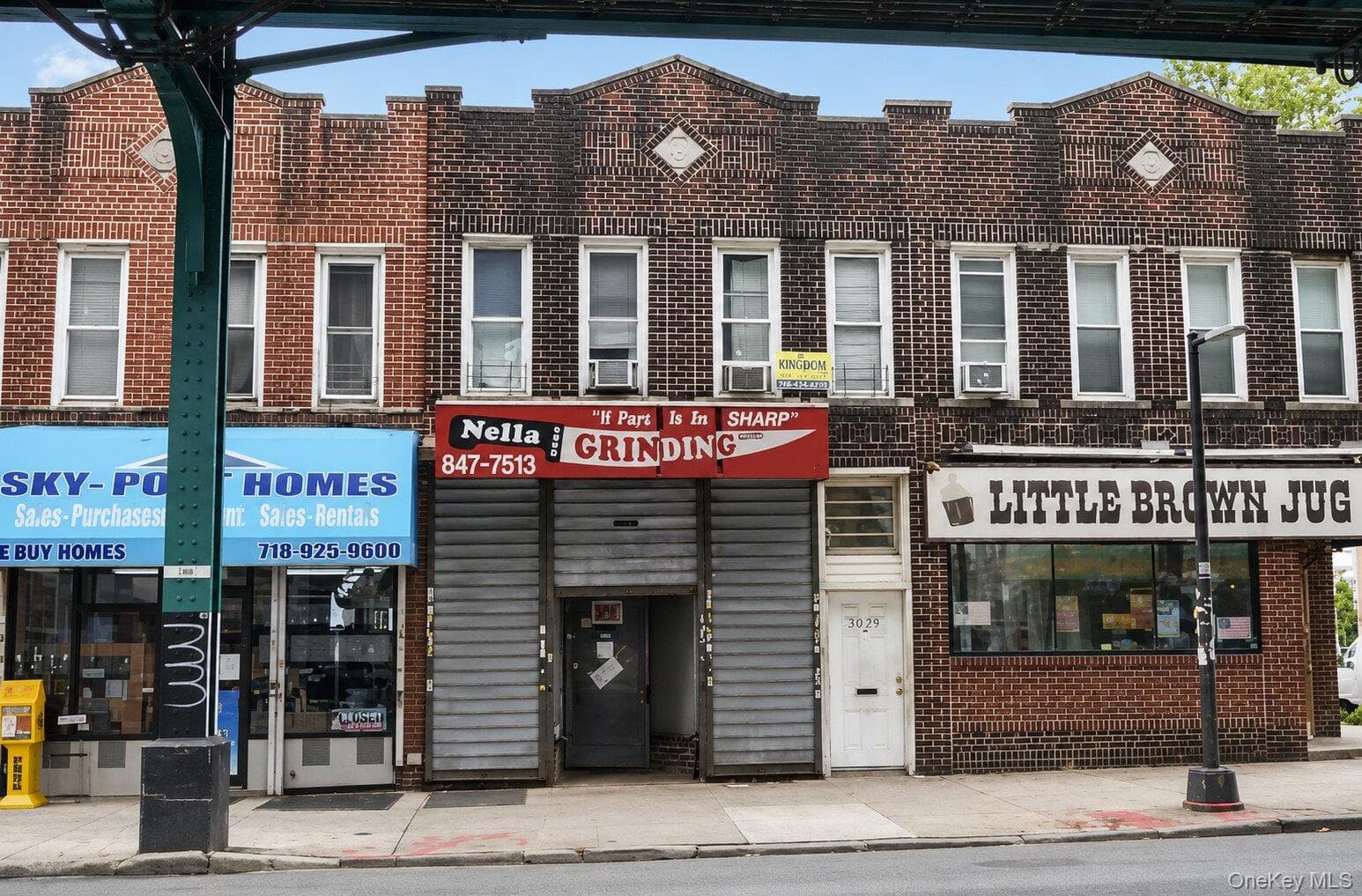 12404 Jamaica Avenue, Richmond Hill