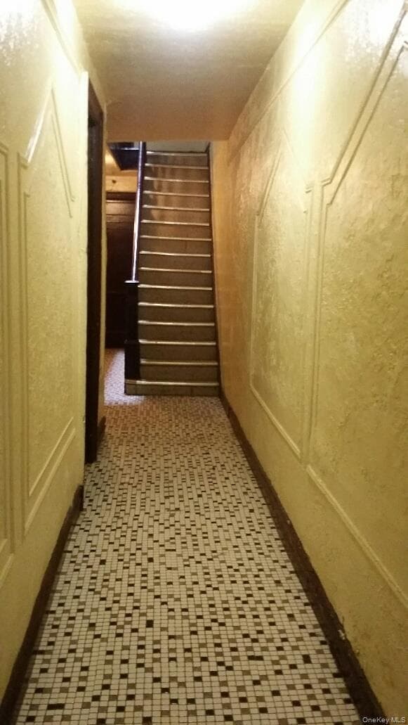 315 E 94th Street thumbnail 3