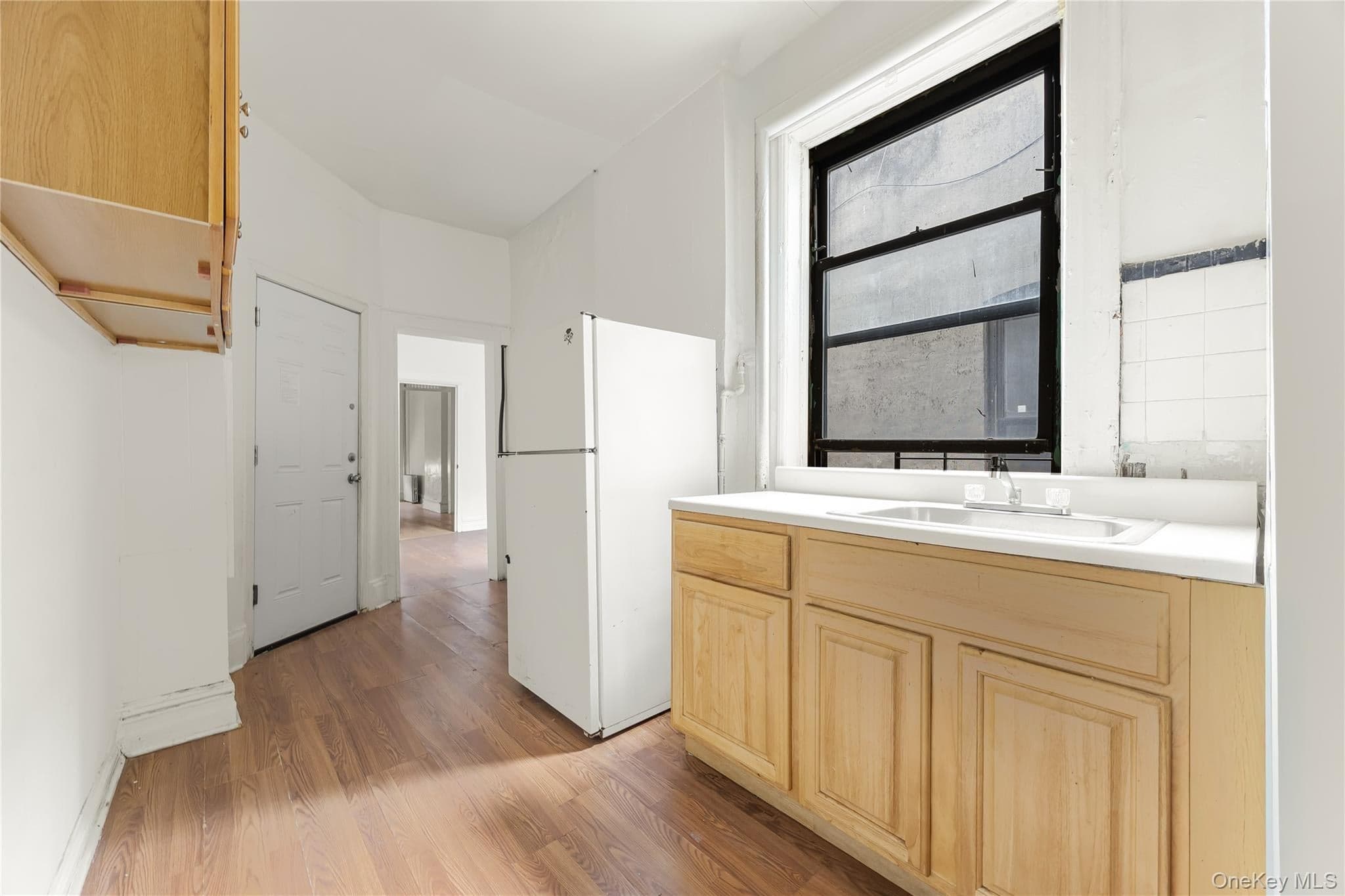 409 Suydam Street thumbnail 9