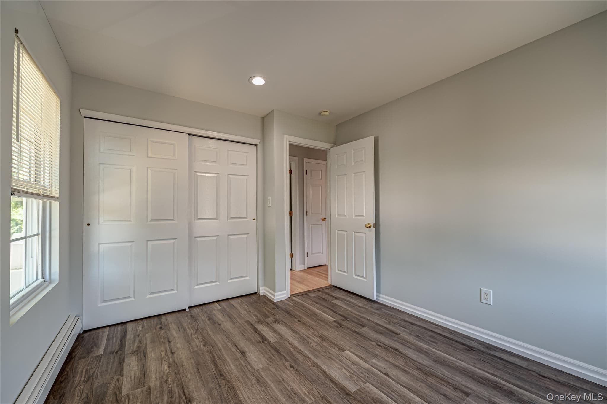 2163 Sunrise Highway thumbnail 12