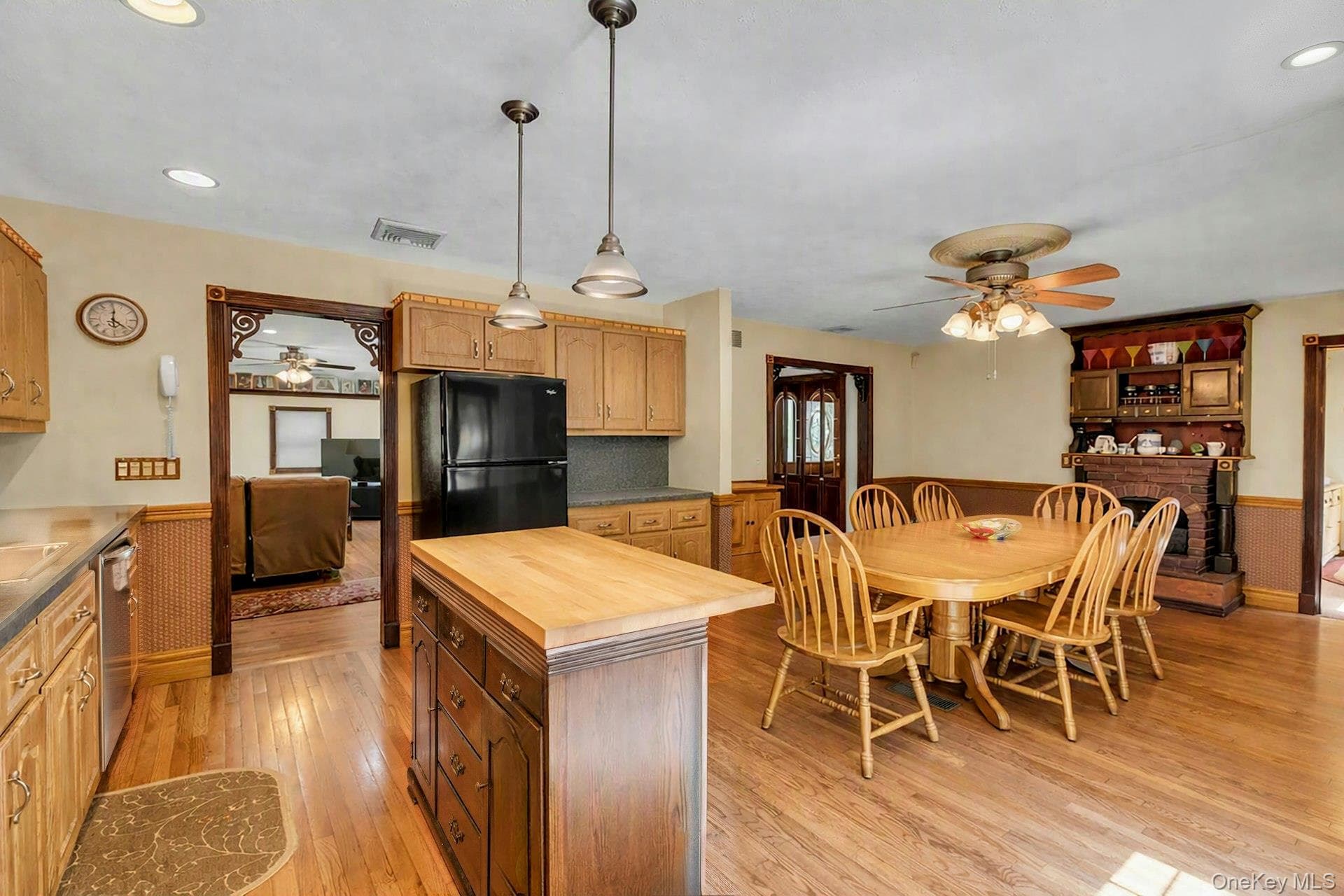 29 Columbine Avenue thumbnail 22