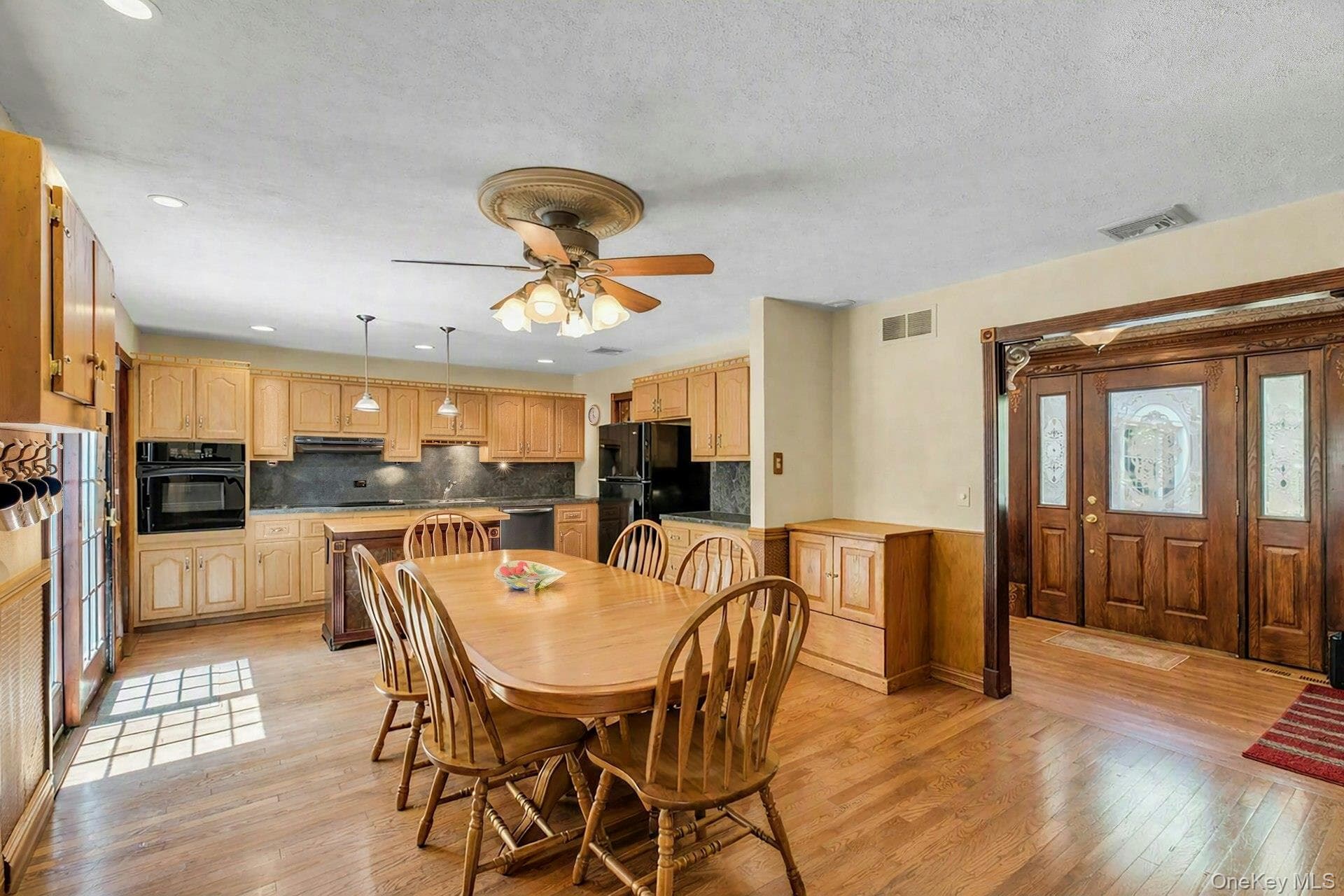 29 Columbine Avenue thumbnail 19