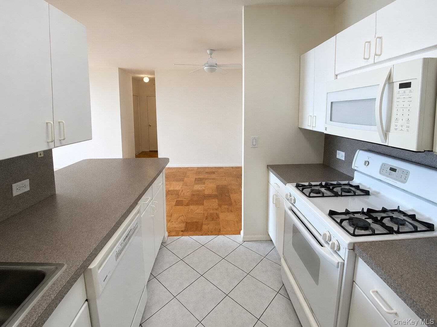 27010 Grand Central Parkway Unit: 7C thumbnail 8