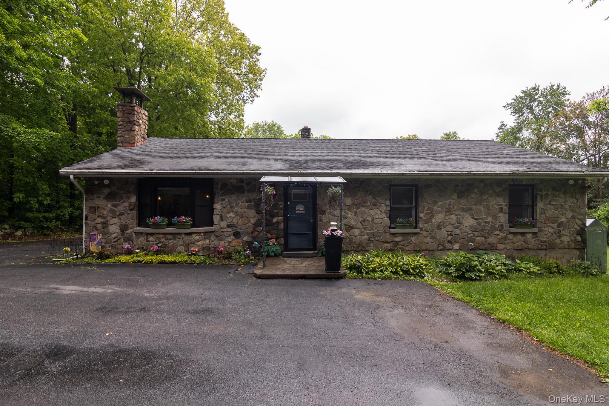 1544 Route 300 photo 1