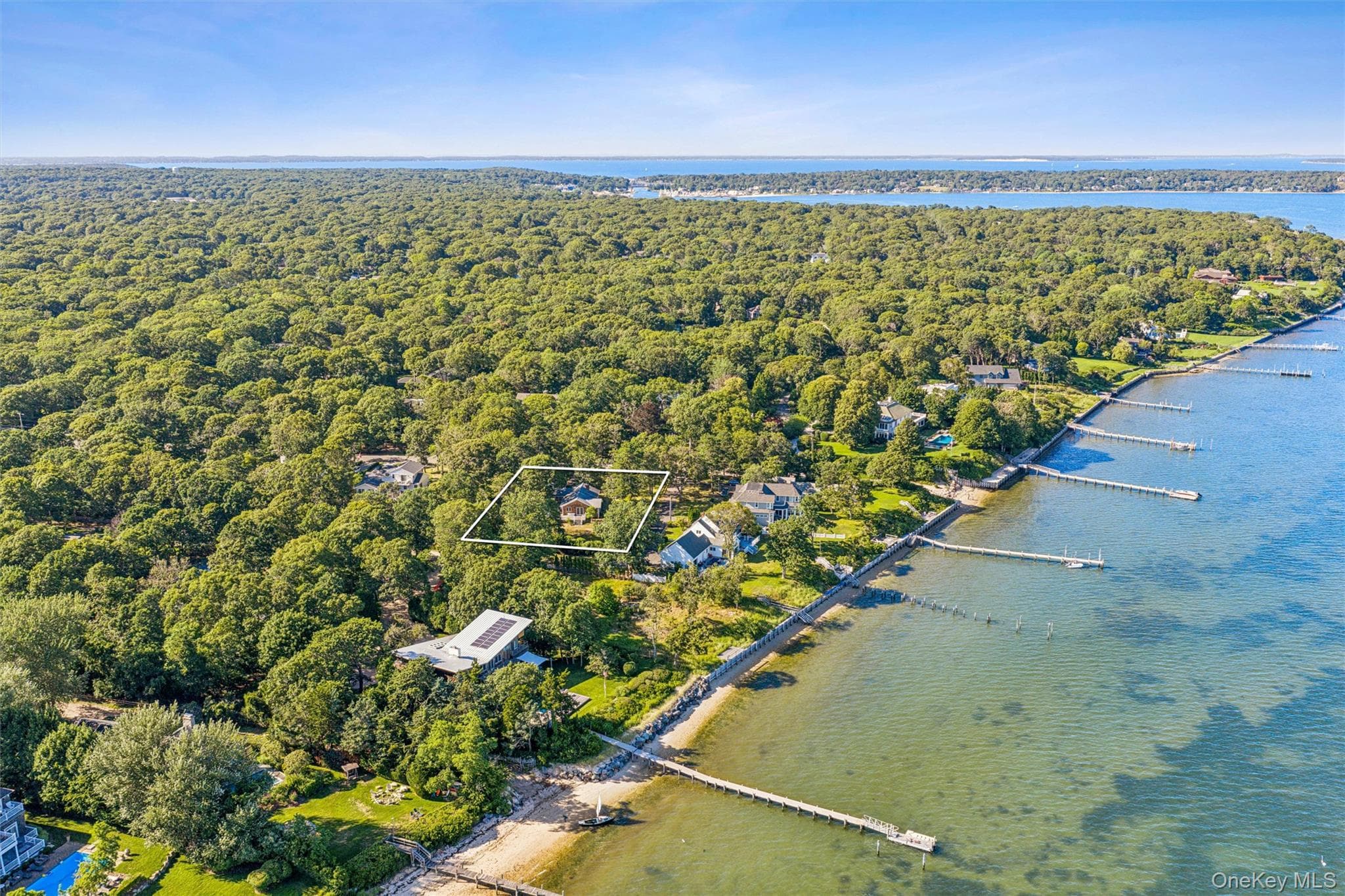 172 Bay Avenue thumbnail 14