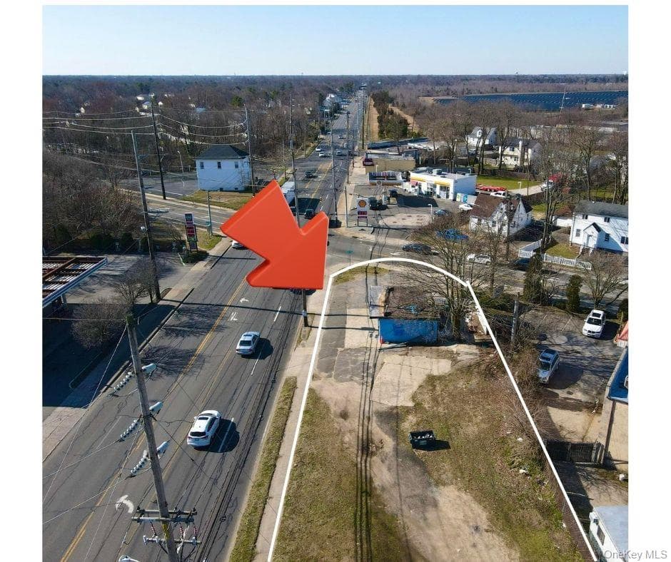 1258 Straight Path, West Babylon