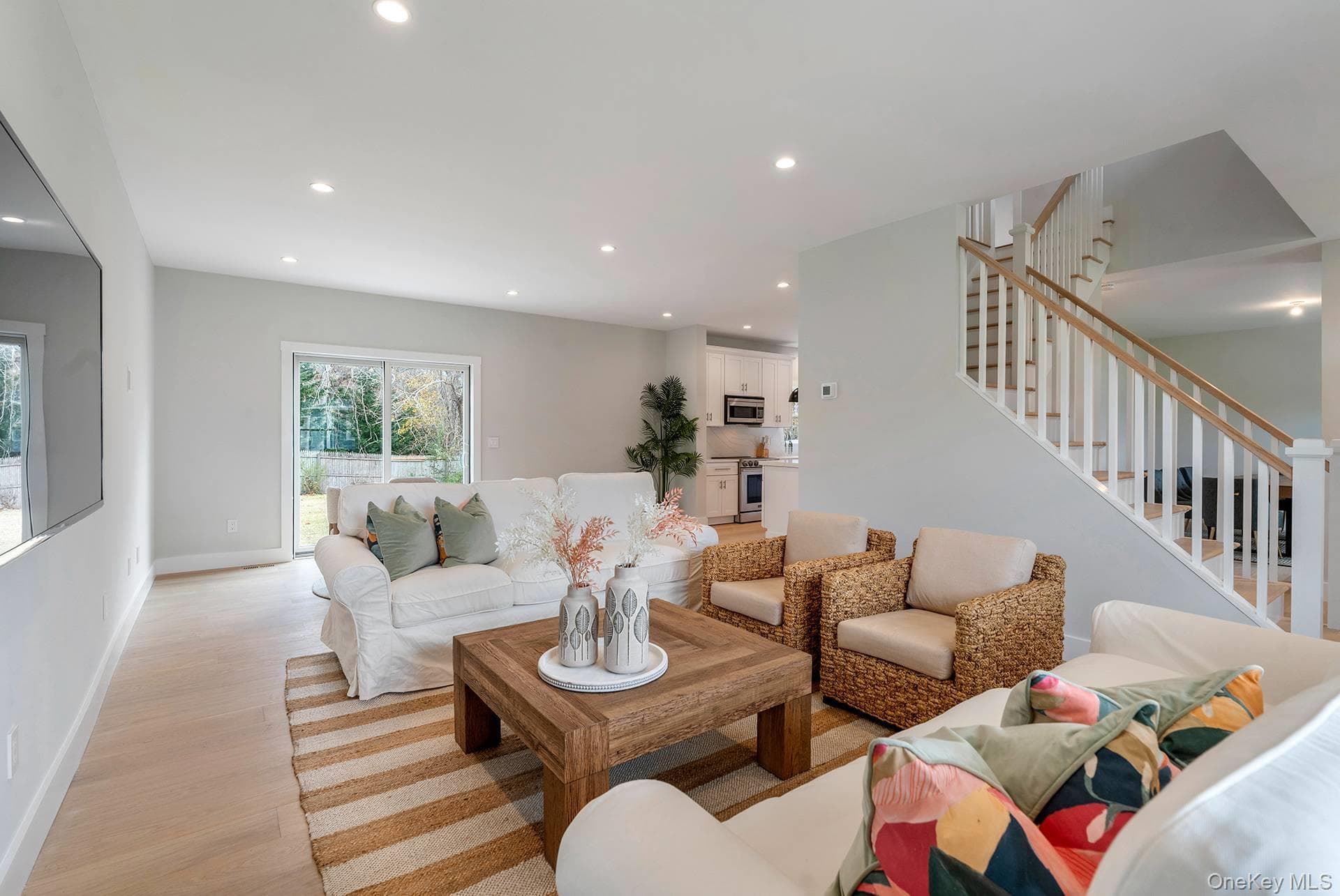 9 Fanning Avenue thumbnail 2
