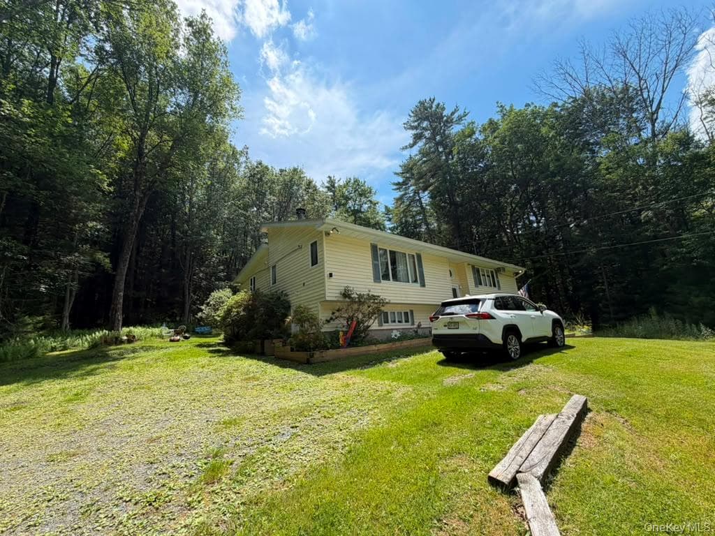 60 Highland Lake Road thumbnail 2