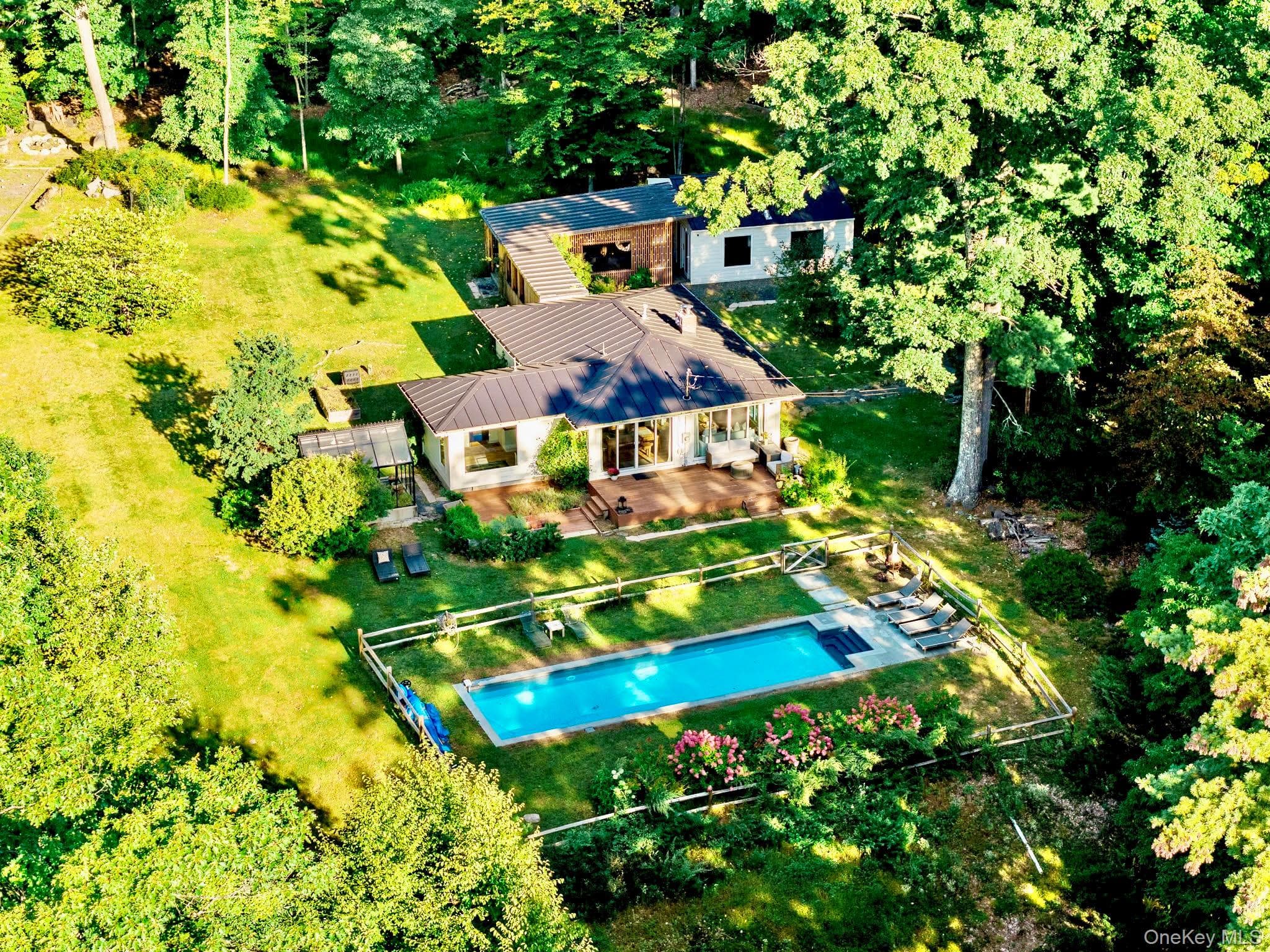 169 Rocky Mountain Road, Kerhonkson