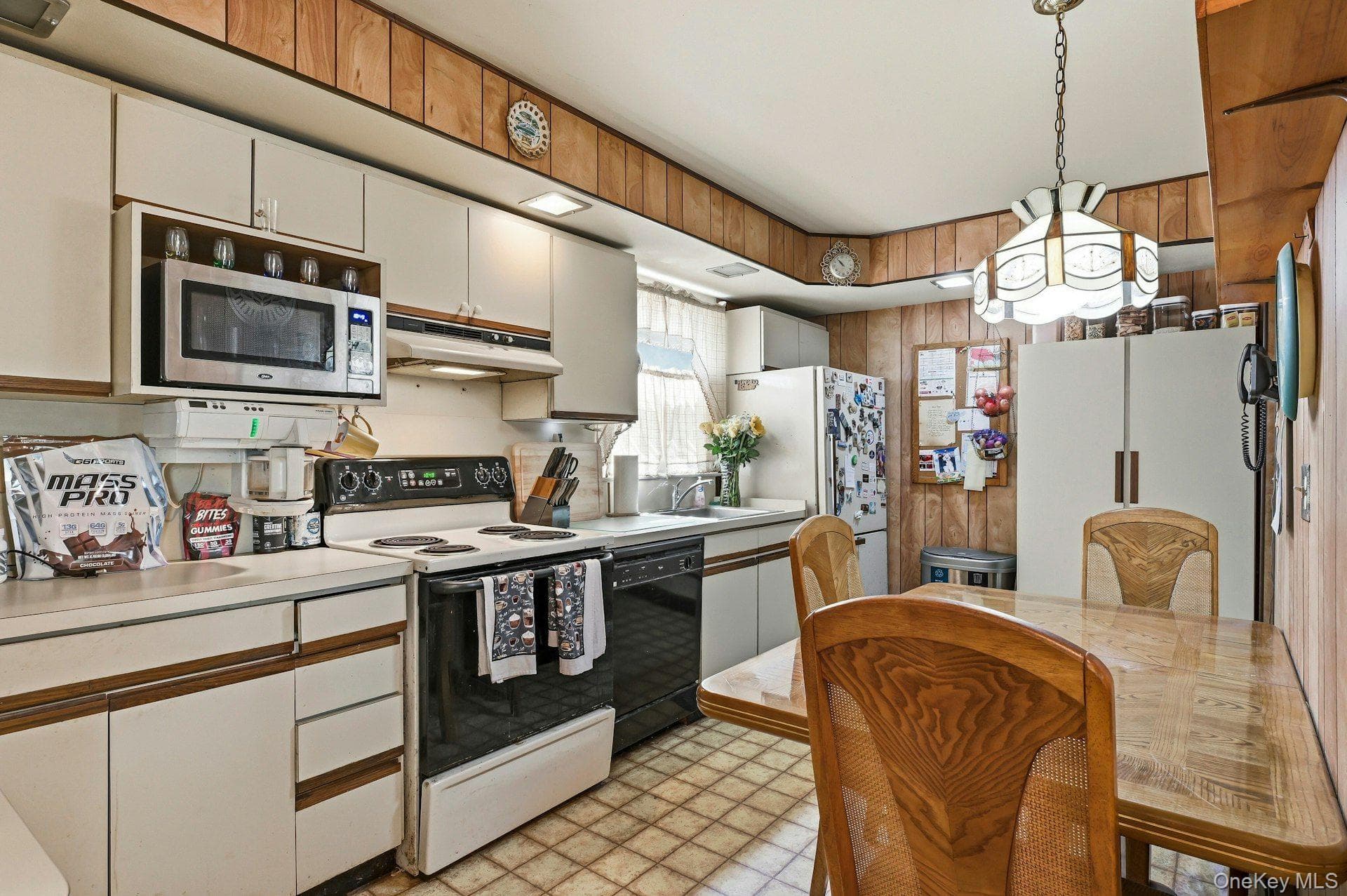 100 Avenue B thumbnail 9