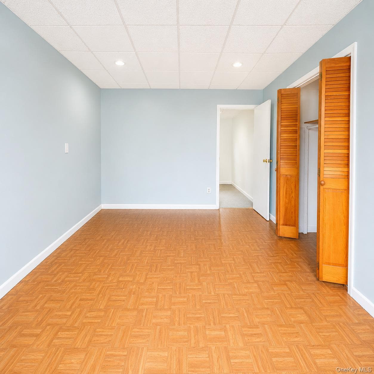 6419 Myrtle Avenue thumbnail 7