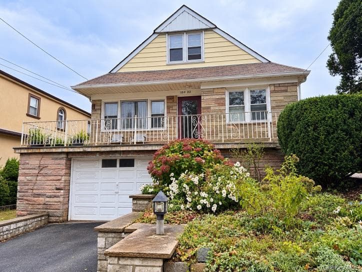 150-32 8 Avenue, Whitestone