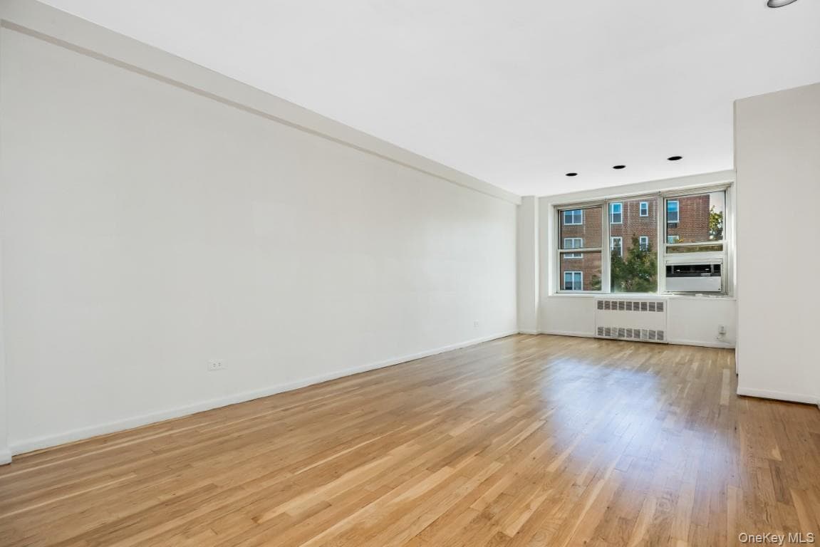 18-40 211th Street Unit: 4A thumbnail 7