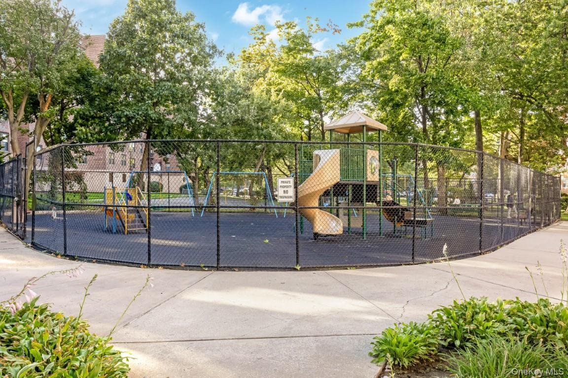 18-40 211th Street Unit: 4A thumbnail 24
