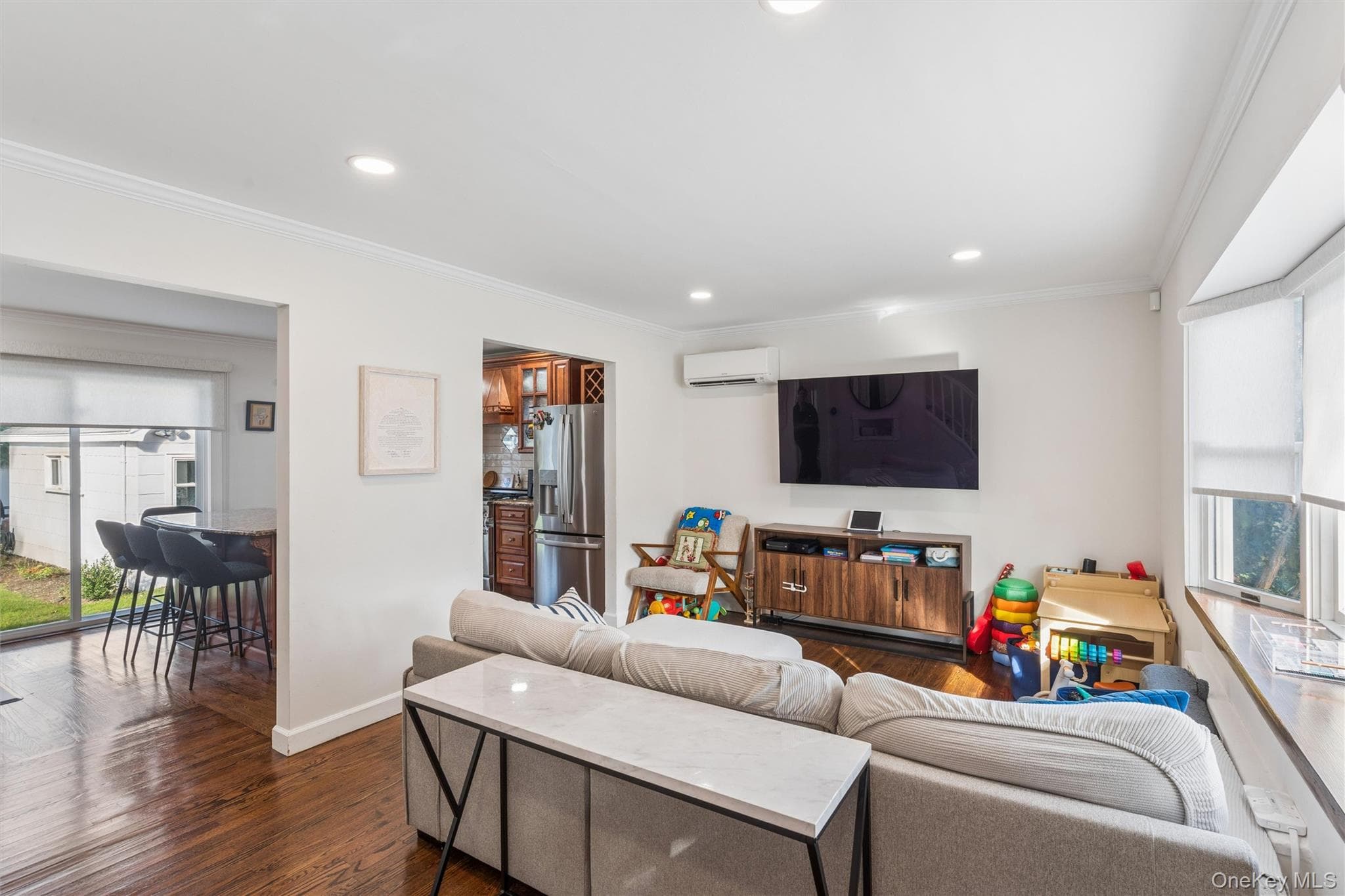 214 Elsie Avenue thumbnail 6