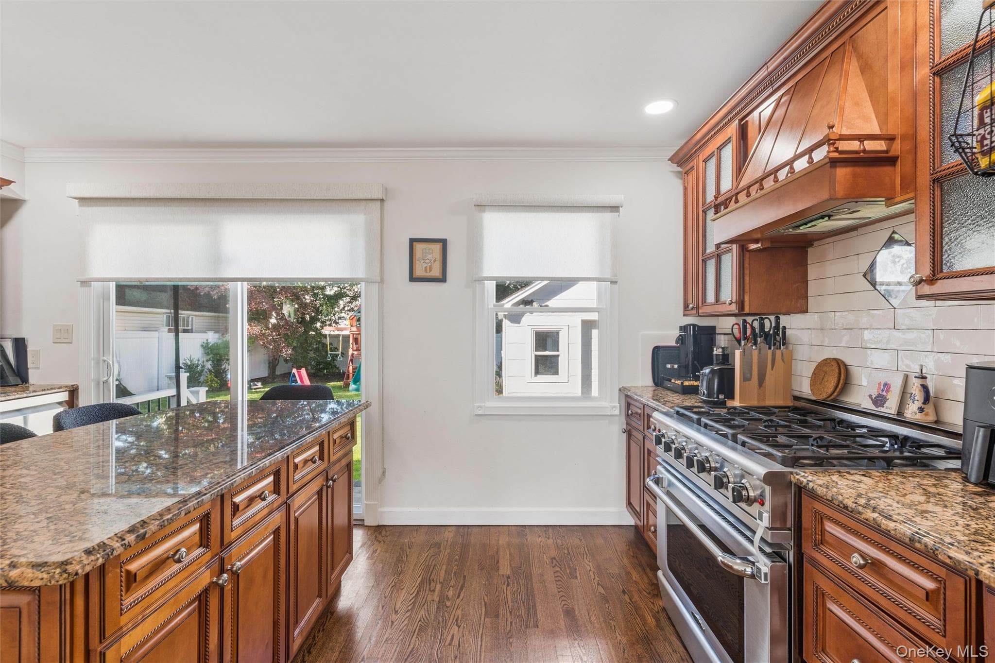 214 Elsie Avenue thumbnail 8