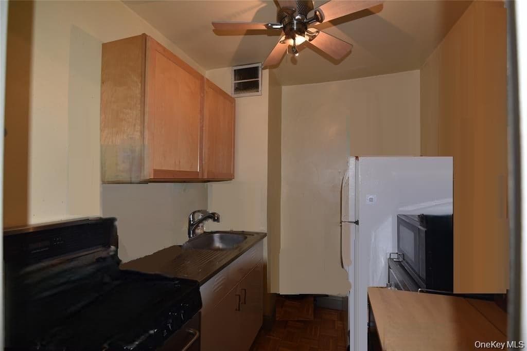 54-40 Little Neck Parkway Unit: 4A thumbnail 7