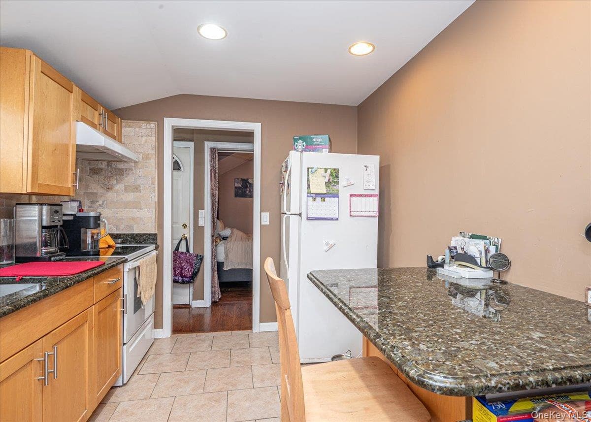 557 Newbridge Road thumbnail 36